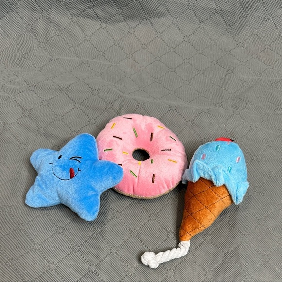 Small Dog Colorful Plush Dog Toy Set - Star, Donut, and Ice Cream - Picture 4 of 4